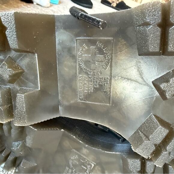 NWOT Dr. Martens White Jadon Boot Size 6 - Picture 8 of 9